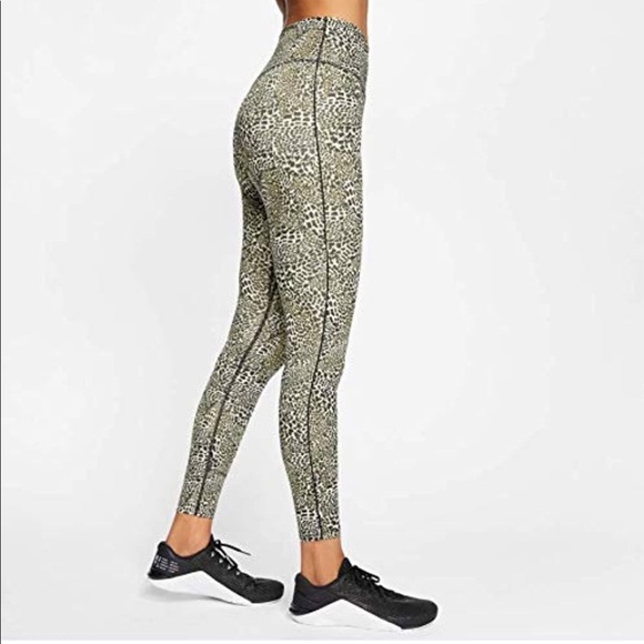 Dri-Fit Leopard Print Mid-Rise Athletic Leggings - Picture 1 of 7